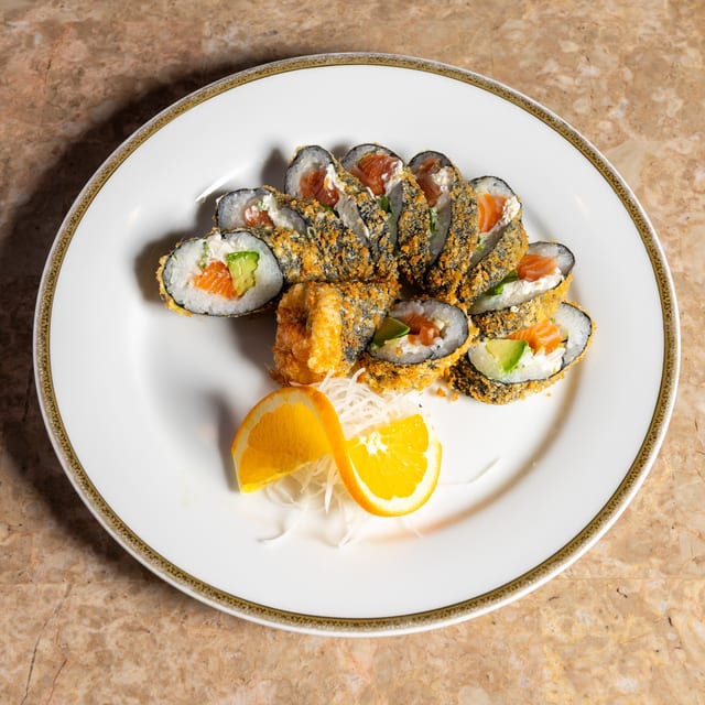 Crunchy Salmon Roll.