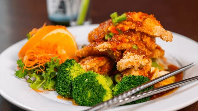 Pla Sam Rod (Triple Flavors Fish).
